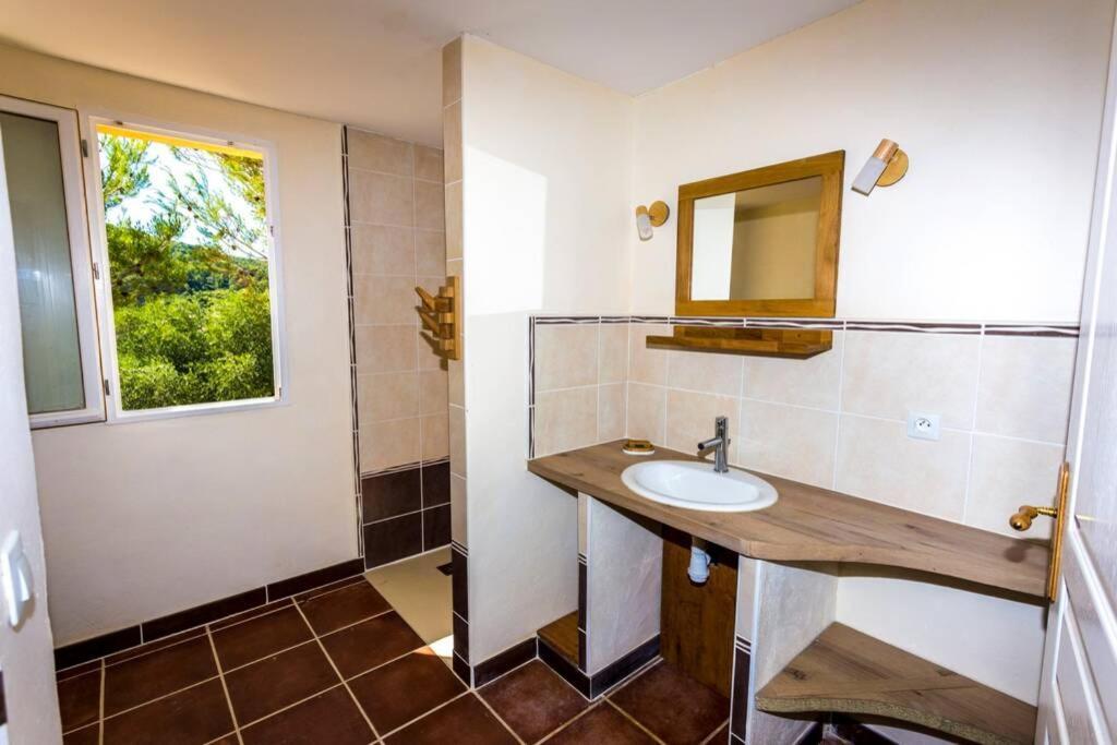 L'Arbre A Soleil Villa Aigues-Vives  Екстериор снимка