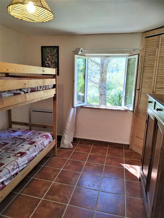 L'Arbre A Soleil Villa Aigues-Vives  Екстериор снимка